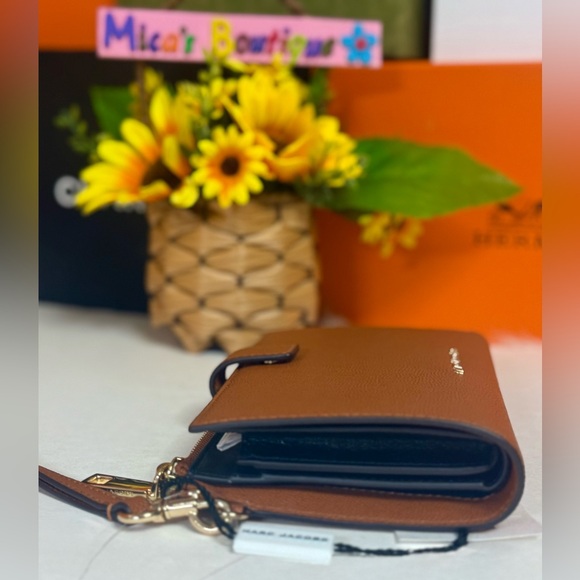 🆕MARC JACOBS Phone Wristlet Wallet from NORDSTROM Rack - Picture 14 of 17